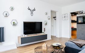 Stilvolle Ferienwohnung mit Blick in die Natur